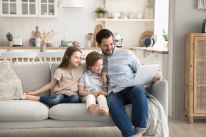 Read more about the article Parental Alienation Virginia: What to Do If Your Ex Is Turning Your Child Against You